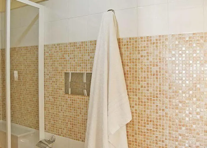 Manno Барчеллона-Поццо-ди-Готто